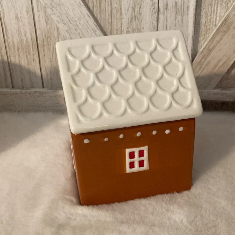 Target BP 2024 Christmas Gingerbread House Mini Cookie Jar